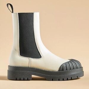 Anthropologie Maeve NEW Chelsea Boots Ivory Genuine Leather Size 40 US 9 Moto